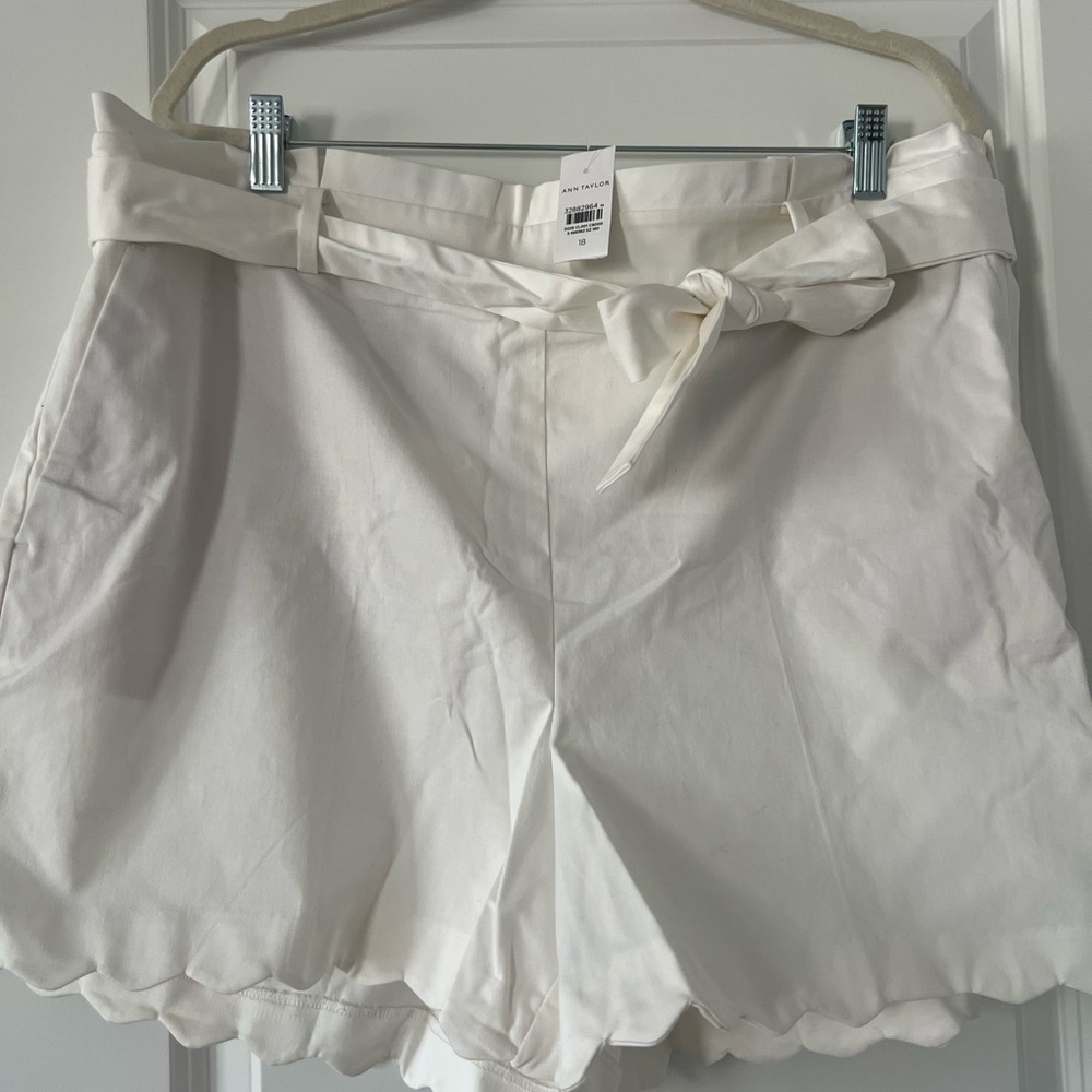 Ann Taylor High Waist White Shorts with Scalloped Hem